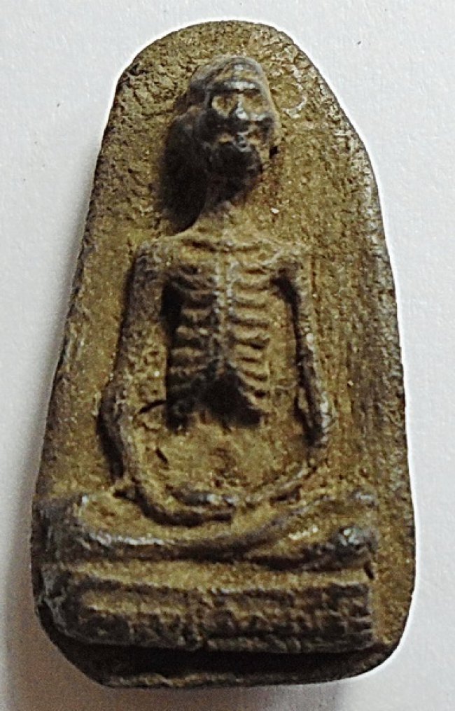 รูปเหมือน เนื้อผงคลุกรักเก่า ลป.เดินหน  อิเกสาโร 