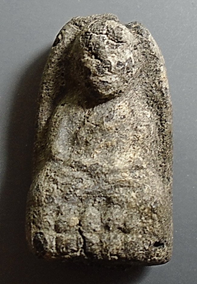 หลวงพ่อทวด วัดช้างให้ เนื้อว่าน พิมพ์พระรอดเล็ก ปี 2497