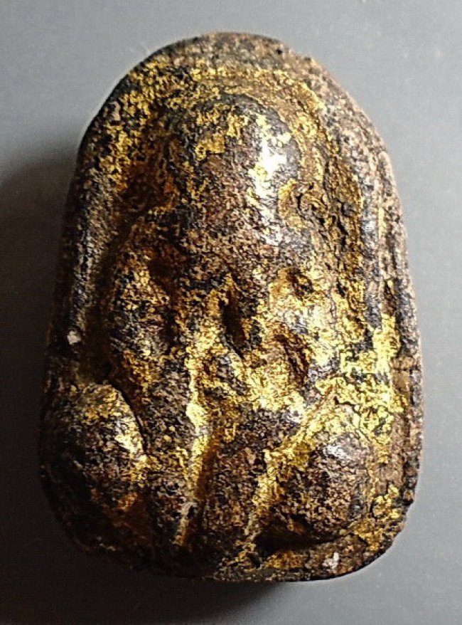 ปิดตาผงกระดูกผี พิมพ์โบราณ อจ.หนู วัดโพธิ์ท่าเตียน ปิดตาผงกระดูกผี พิมพ์โบราณ อจ.หนู วัดโพธิ์ท่าเตียน