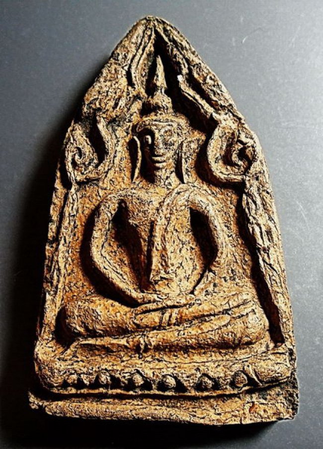 ขุนแผนทรงพลใหญ่ฐานบัว กรุวัดจงกรม อยุธยา