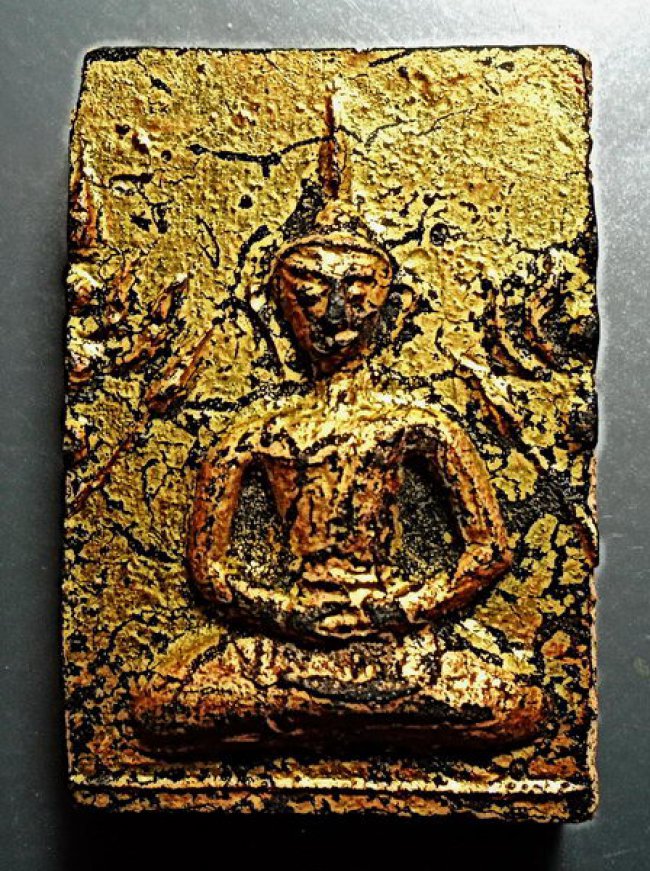 พระแผงตัด เนื้อดินรักทองเดิม พิมพ์สมาธิ กรุวัดกระชาย อยุธยา