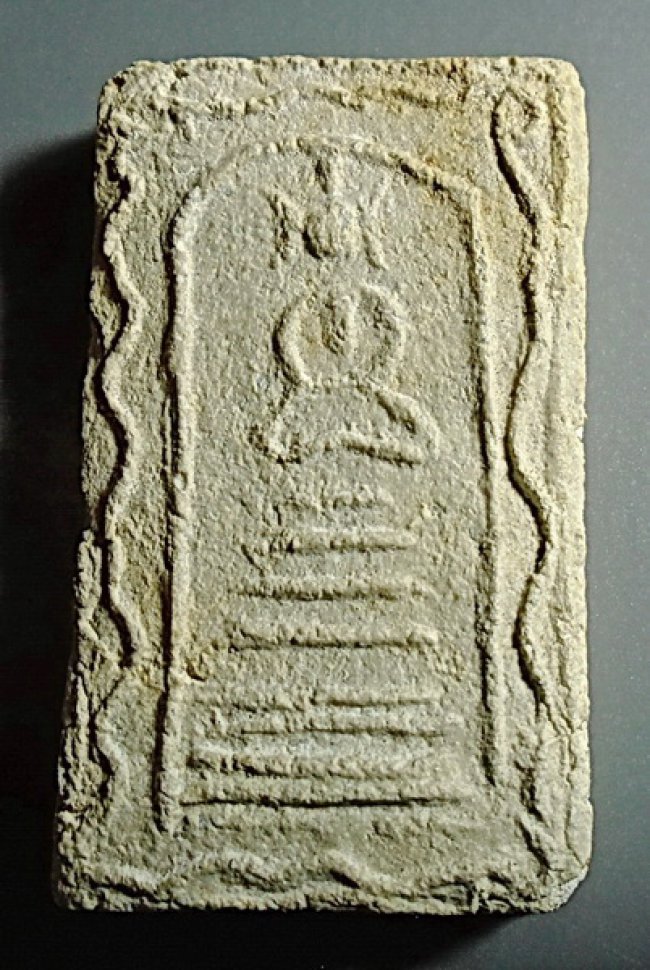 สมเด็จ เนื้อผงมหาเสน่ห์แดนใต้ ลป.จันทร์ วัดโฉลกหลำ เกาะพงัน