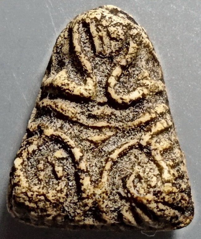 พระปิดตาเนื้อผง หัวบานเย็น หลวงปู่เอี่ยม สุวัณณสโร วัดหนัง กทม.