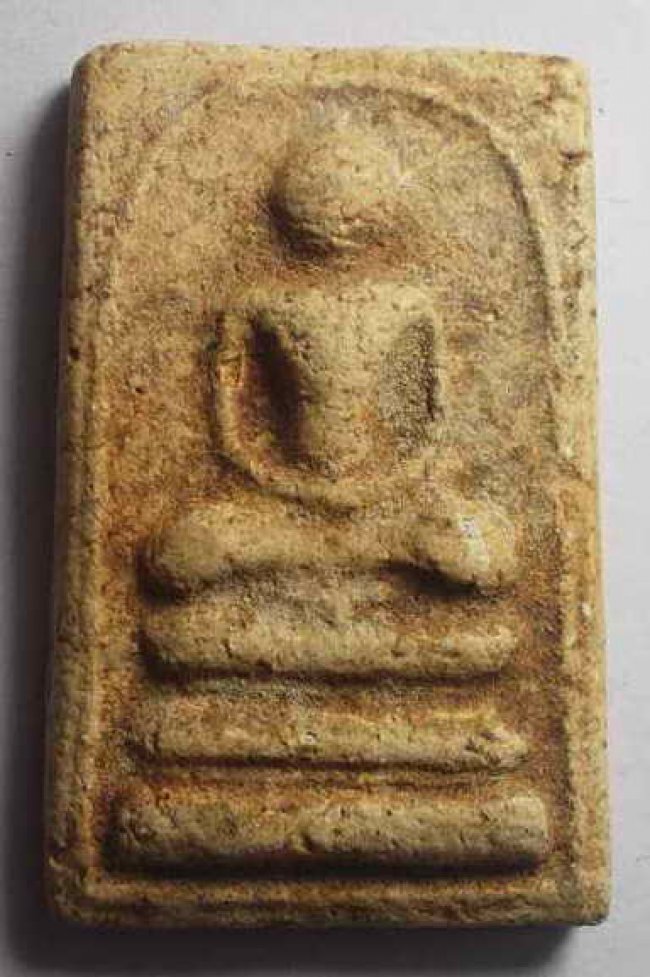 สมเด็จพิมพ์ไกเซอร์ กรุวัดดักคะนน ชัยนาท 