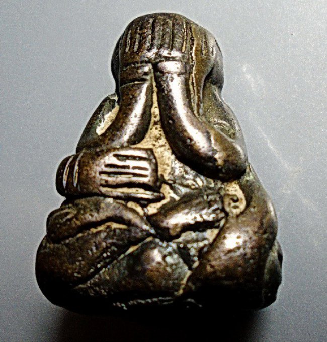 พระปิดตา เนื้อสัมฤทธิ์ ดอกจันทร์ เมืองนครฯ