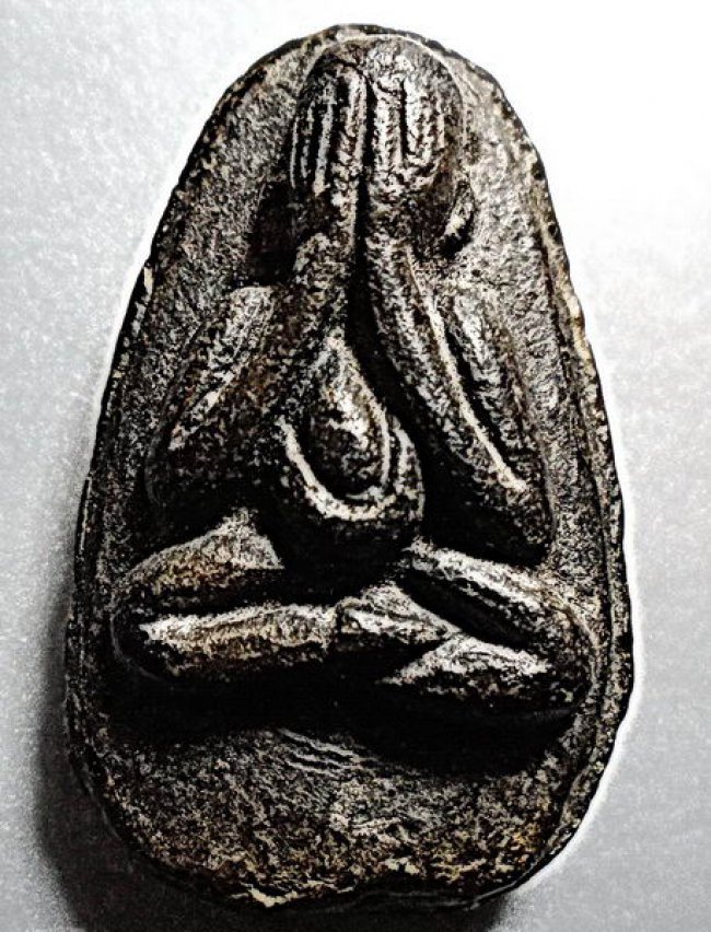 พระปิดตาสองหน้า ลพ.เชย วัดท่าควาย สิงห์บุรี