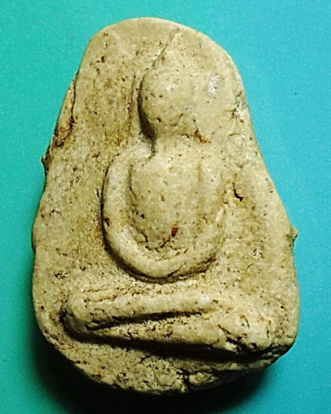 สมเด็จวัดพลับ พิมพ์สมาธิ เข่ากว้าง 