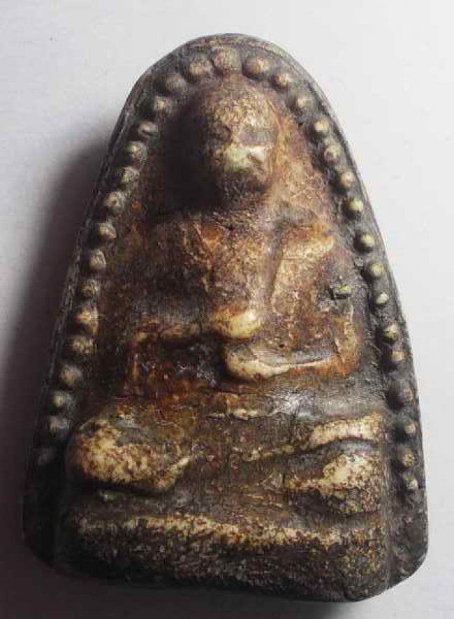 พระผงรูปเหมือน สมเด็จโต พิมพ์ใหญ่ข้างเม็ด ลป.นาค วัดระฆัง 