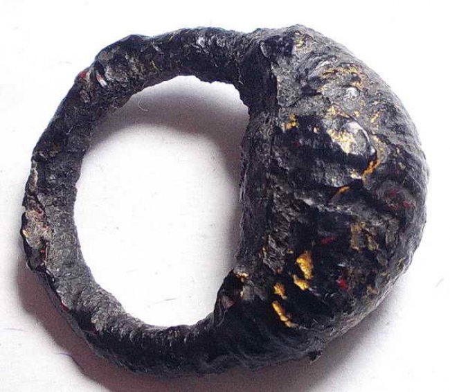 แหวนพิรอดเก่า