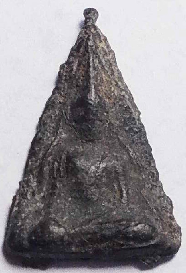 พระพิจิตรข้างเม็ด กรุเขาพนมเพลิง สุโขทัย 