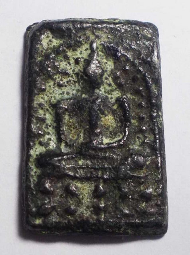 เหรียญหล่อโบราณ ปรกโพธิ์ ลพ.เกิด วัดพันธุวงษ์ สมุทรสาคร พิมพ์ไหล่กว้าง เหรียญหล่อโบราณ ปรกโพธิ์ ลพ.เกิด วัดพันธุวงษ์ สมุทรสาคร พิมพ์ไหล่กว้าง